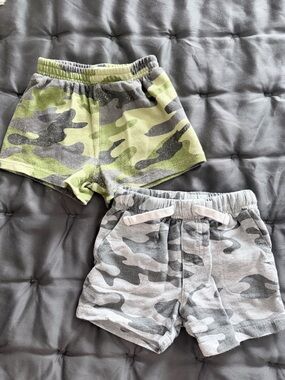 Camo Shorts Duo in Green & Gray